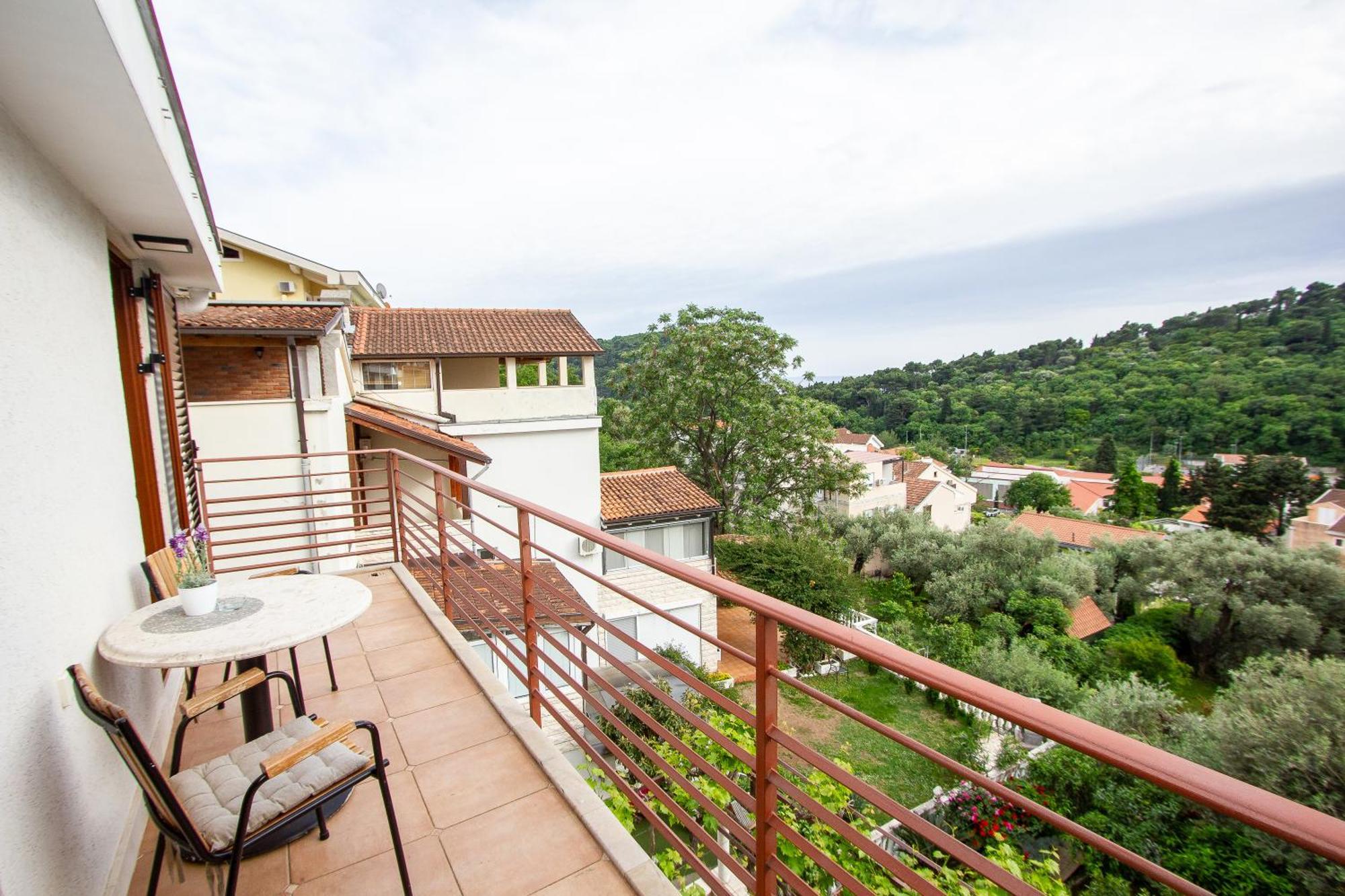 Guest House Jedro Petrovac Buitenkant foto